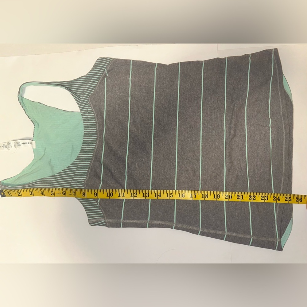 Lululemon Run Women’s First Base Tank Top Stripe Grey Mint Slate Stripe Size 6 - Picture 5 of 5
